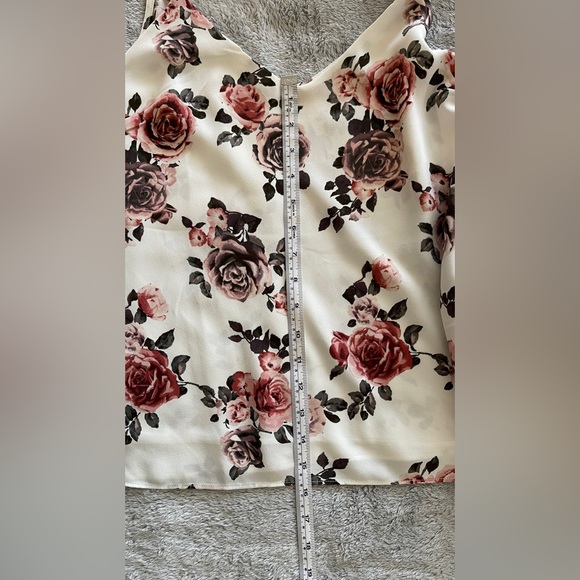 Forever 21 Women’s Sleeveless V Neck Tank Top Floral Print - Picture 7 of 9